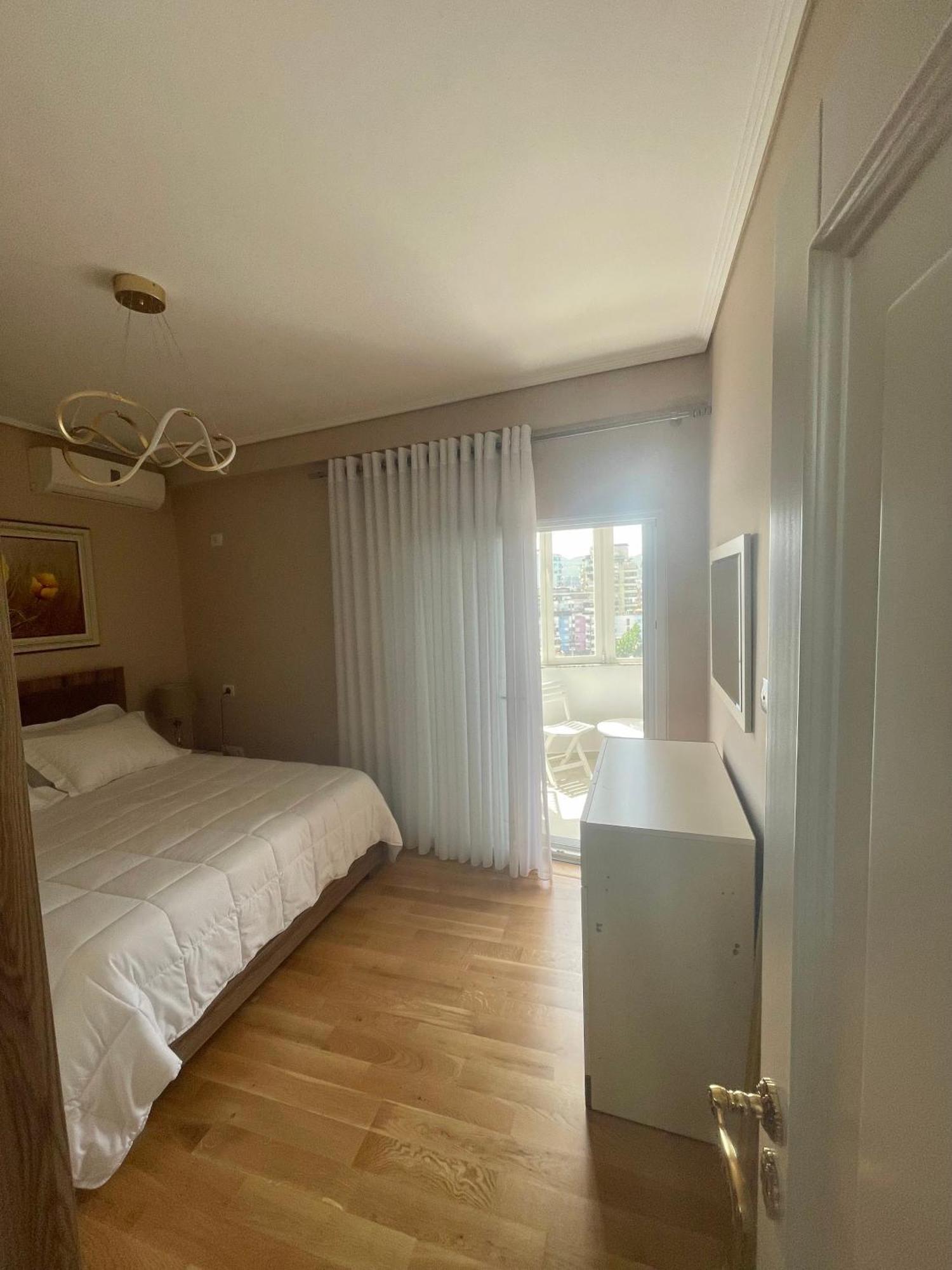 Deoni Apartment Luxury Тирана Екстериор снимка
