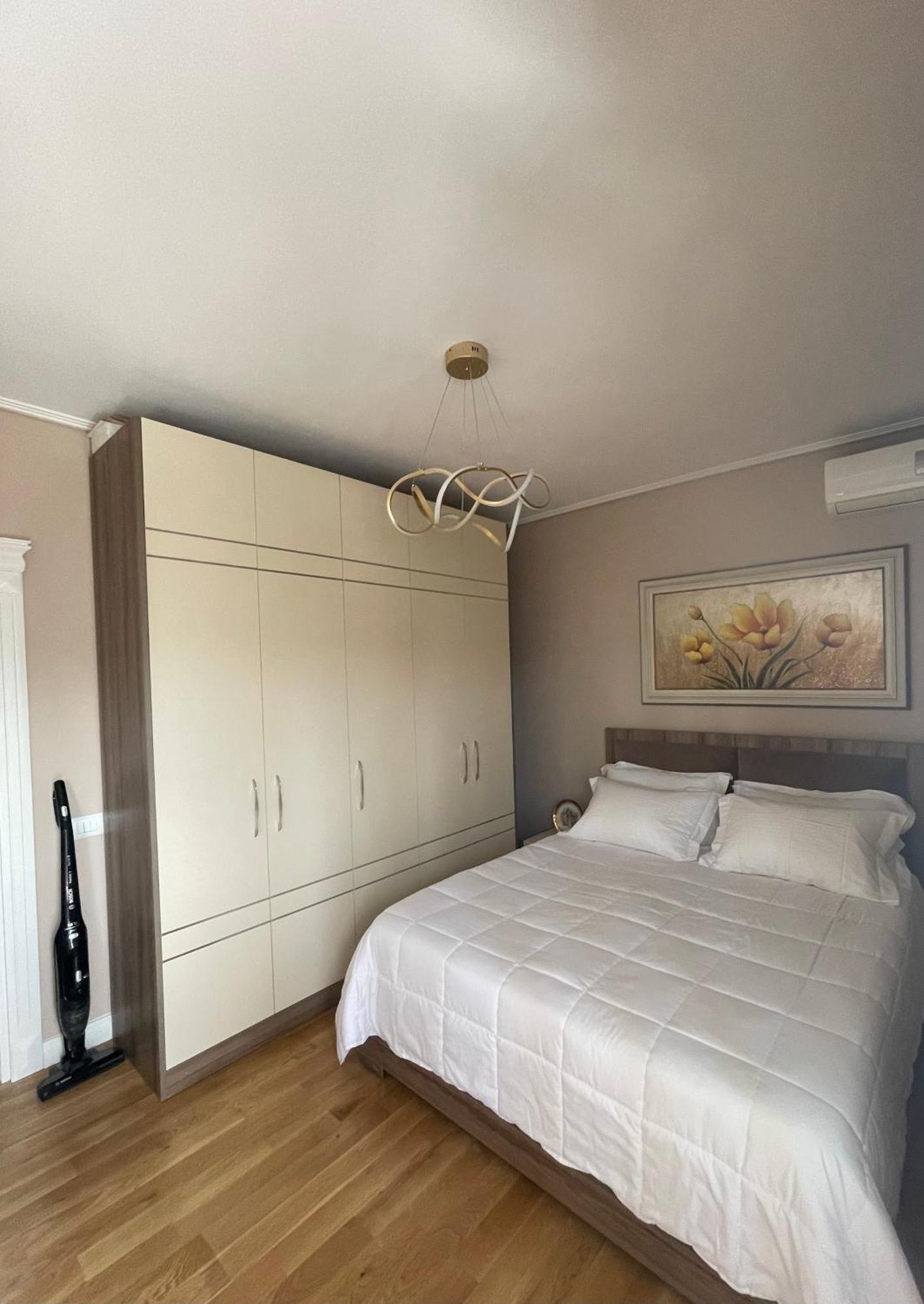 Deoni Apartment Luxury Тирана Екстериор снимка