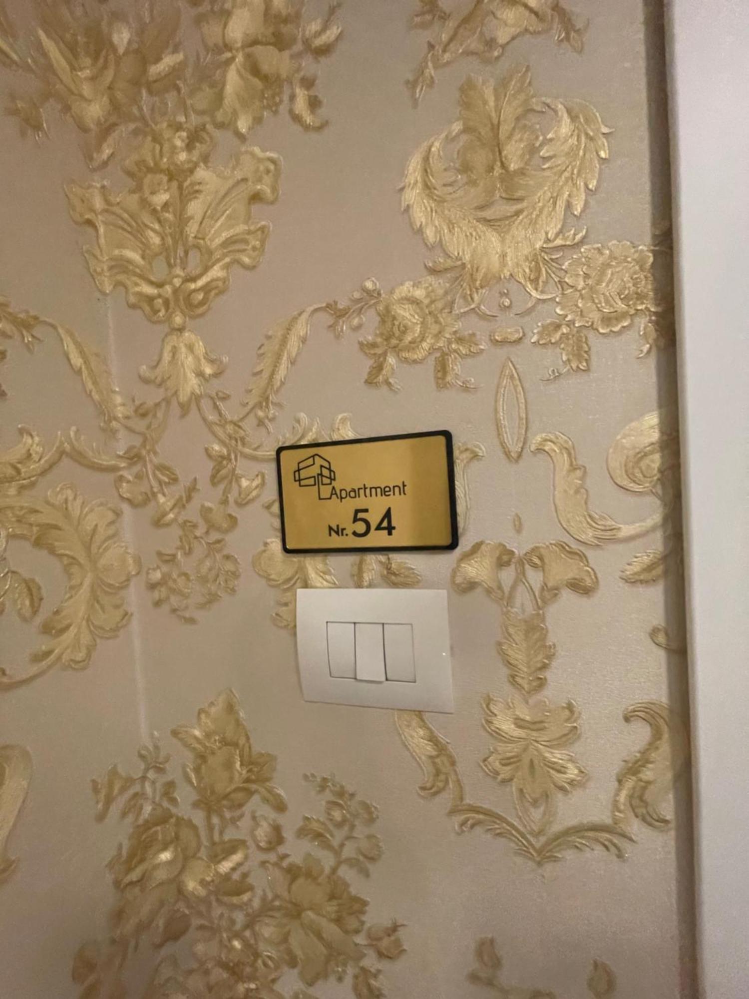 Deoni Apartment Luxury Тирана Екстериор снимка
