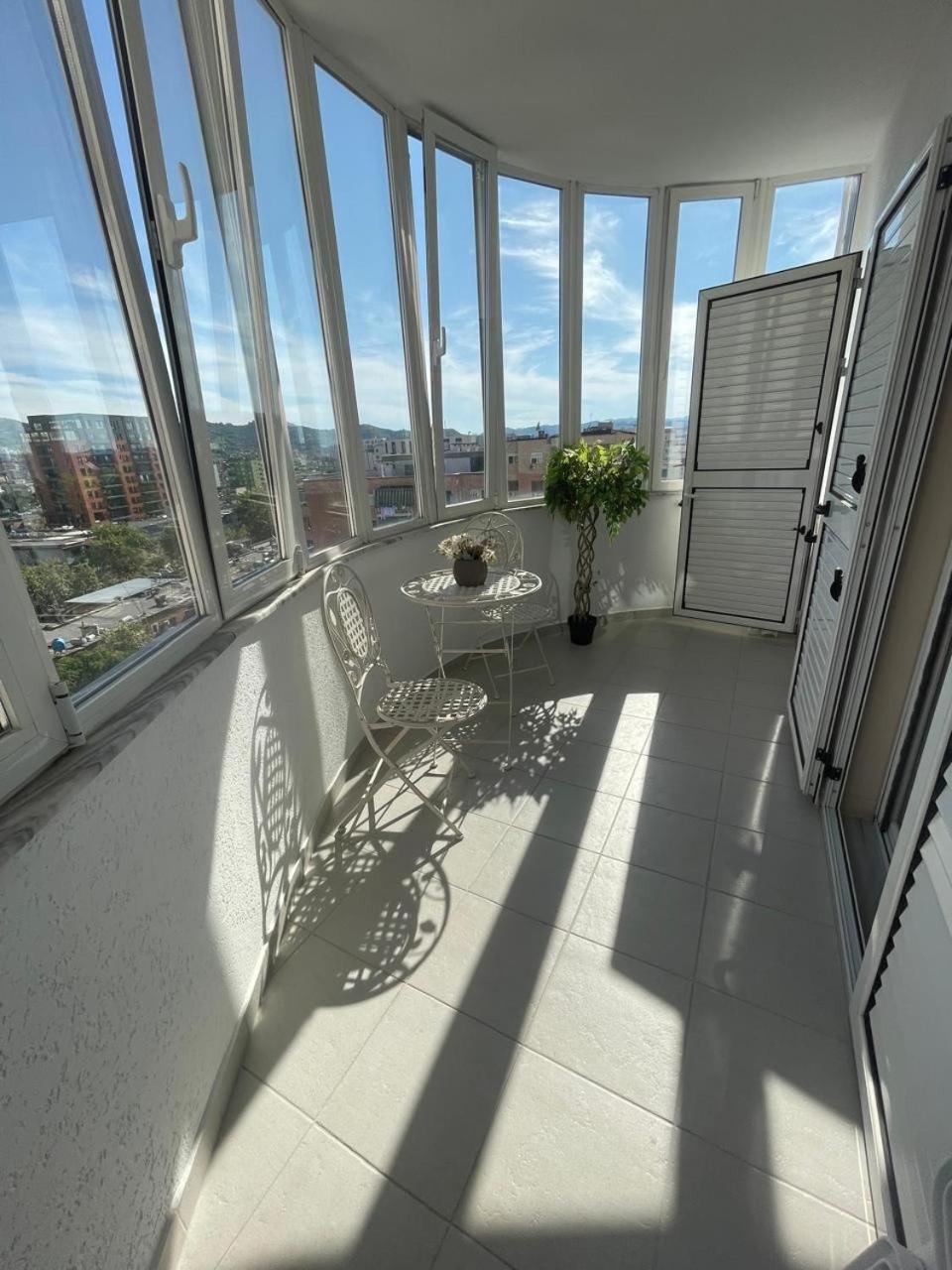 Deoni Apartment Luxury Тирана Екстериор снимка