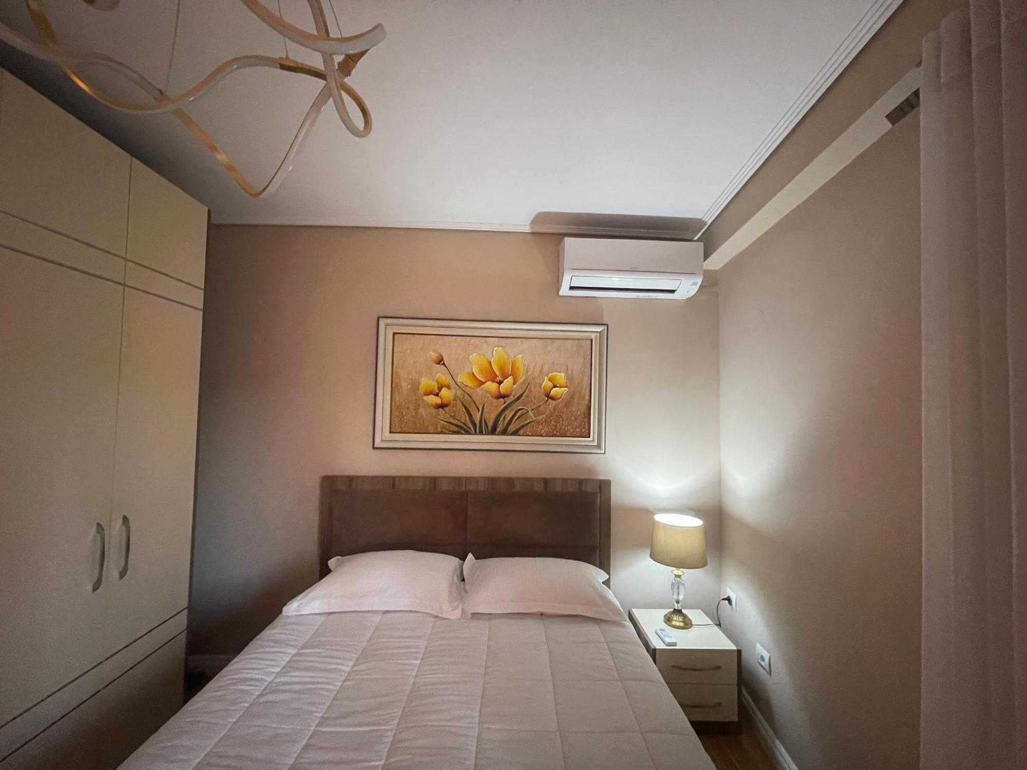 Deoni Apartment Luxury Тирана Екстериор снимка